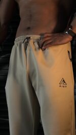 Ajet Core Joggers oversized – Beige - Image 5