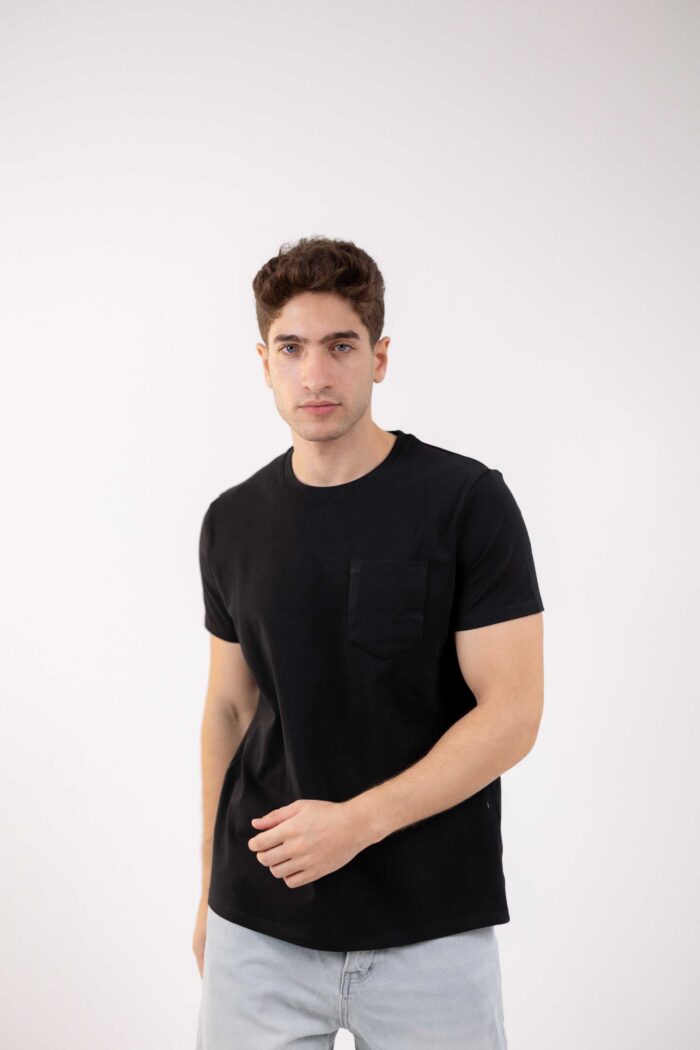Basic T-Shirt with Pocket - Black - Image 4